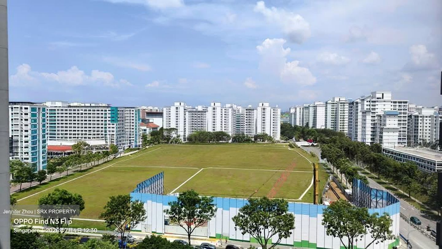 Vue 8 Residence (D18), Condominium #581435791